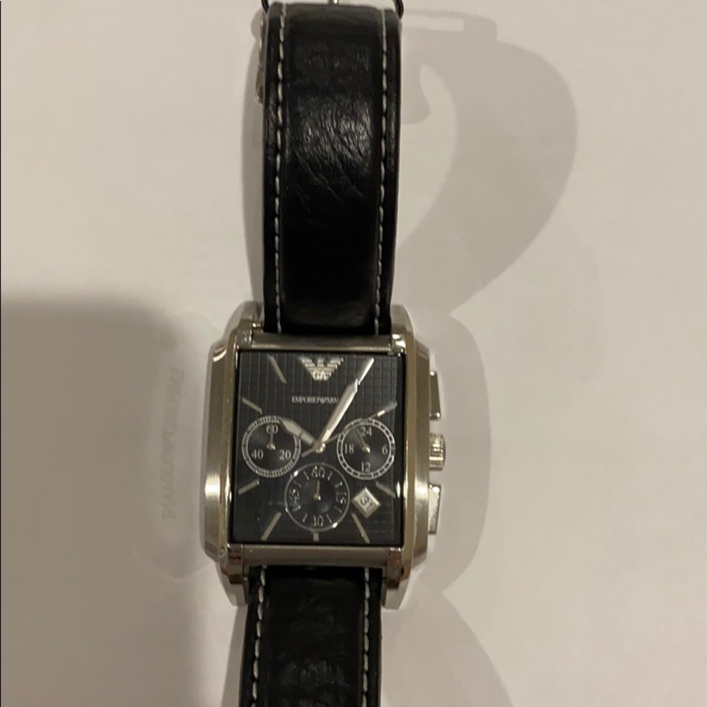 Men’s watch black leather band